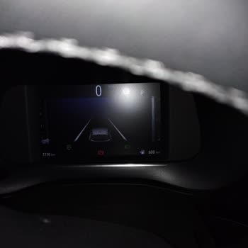 Opel Corsa'da Benzin Ve Kilometre Sayaçları Arasındaki Uyumsuzluk Sorunu