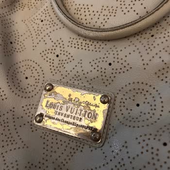 Louis Vuitton Deniz Kenarında Paslanan Çanta Ve Tadilat Talebi