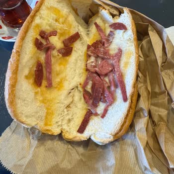 Ayvalık Tostu Hayal Kırıklığı