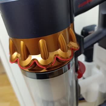 Dyson Süpürge: Yıpranan Lastikler Ve Çekiş Sorunu