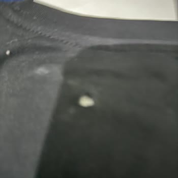 Skechers T-shirt'te Beklenmedik Hata Ve Mağaza İlgisizliği