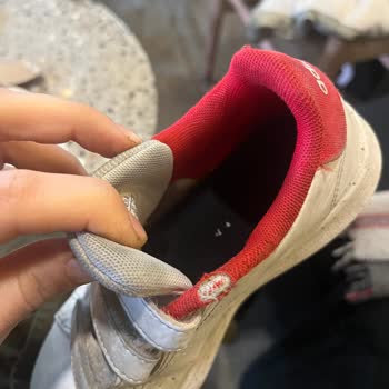 Adidas Ayakkabının Hızla Yıpranması ve İade Sorunu