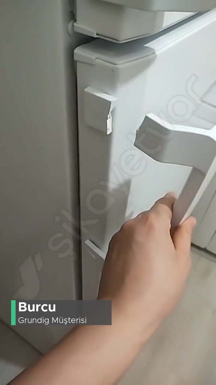 Grundig Buzdolabı Kol Kırılımı videonun kapak resmi