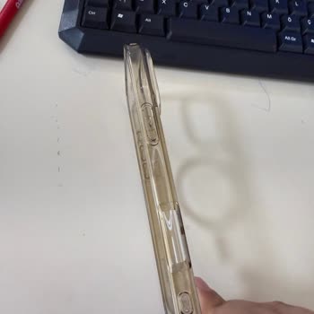 Spigen Kılıfın Hızla Sararması Ve Memnuniyetsizlik