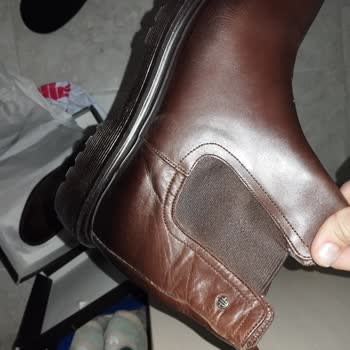 Elle Shoes: Tekrarlayan Kusurlu Ürün Ve İletişimsizlik Sorunu