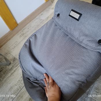 Pahalı Bebek Arabası Hayal Kırıklığı Yarattı