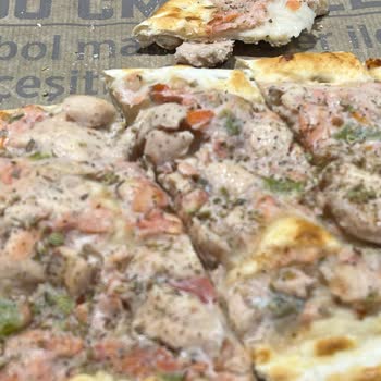 İzmit Dolphin AVM'de Tavuklu Pide Hayal Kırıklığı