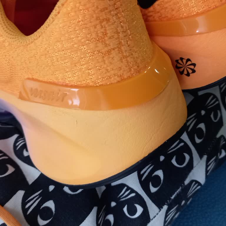 Güneşte Solmuş Ayakkabı Şoku