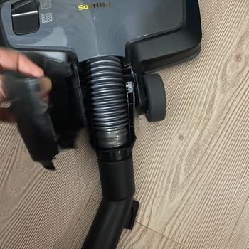 Philips Süpürgede Kırılan Parça Ve İlgisiz Hizmet