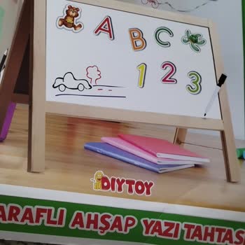 Yanlış Yapıştırılan Ayaklar Nedeniyle Kullanılamayan Yazı Tahtası