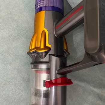 Dyson V12 Süpürgemin Garantili Değişim Talebi