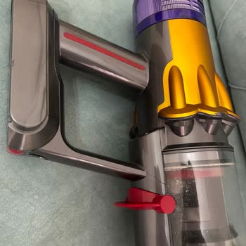 Dyson V12 Süpürgemin Garantili Değişim Talebi