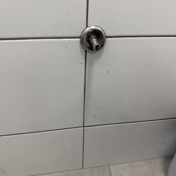 Sağlık Bakanlığı Hastanede Temizlik Ve Hizmet Skandalı