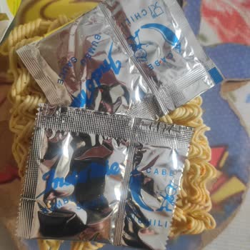 İndomie Noodle Paketinde Sos Sızıntısı Ve Güven Kaybı