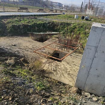 Arnavutköy'deki Altyapı Ve Çevre Düzenlemeleri Yetersiz