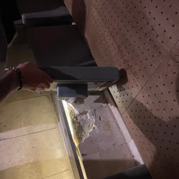 Bilet Satışında Kontrolsüzlük Ve Rahatsızlık