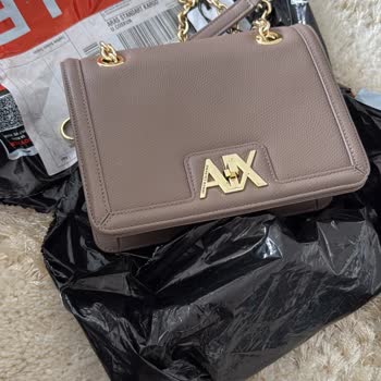 Armani Çanta Teslimatında Hayal Kırıklığı