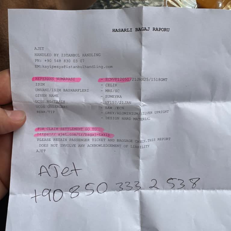 Kırık Bavullar Ve Yetersiz Müşteri Hizmeti