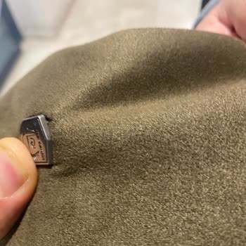 Pierre Cardin Giyim Garanti Sürecinde Hasarlanan Ceket Ve Reddedilen İade Talebi
