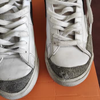 Nike Ayakkabılarında Deformasyon: Müşteri Hizmetlerinden Yetersiz Destek