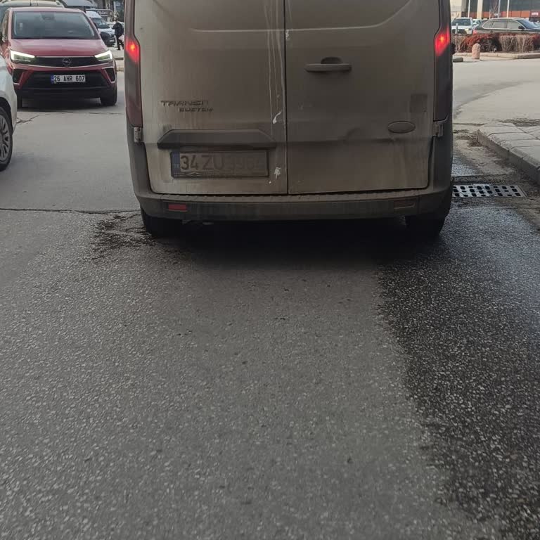 Eskişehir'de Tehlikeli Araç Kullanımı Ve Umursamaz Sürücü