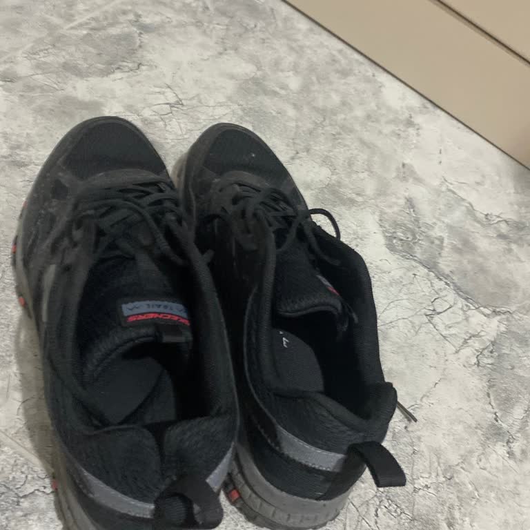 Problemas de calidad con zapatillas Skechers