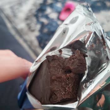 Eti Gıda Alaska Bitter Çikolata'da Hijyen Sorunu