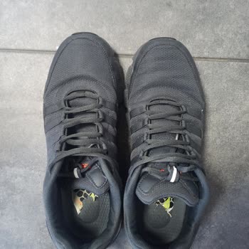 Lescon Ayakkabılarında Koku Problemi Ve Yanıltıcı Ürün Bilgisi