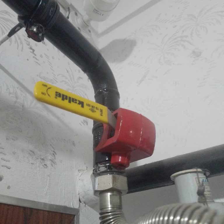 Kış Ortasında Doğalgazsız Kalan Aile