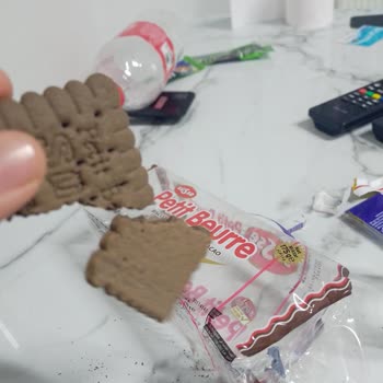 BİM'den Aldığımız Bisküviden Çıkan Kıl Şoku