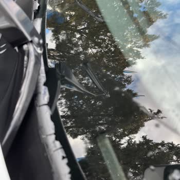 BMW F20 116d Ön Cam Fitili Sorunu