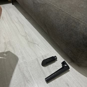 Modalife Köşe Koltuk Takımında Renk Değişimi Ve Kırılan Ayaklar