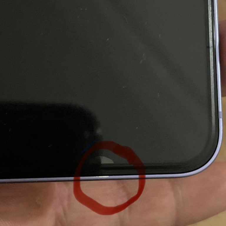 İphone 12 Mini Batarya Değişiminde Ekran Hasarı