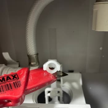 Visam Rezervuar Sürekli Arıza Yapıyor, Çözüm Bekliyorum