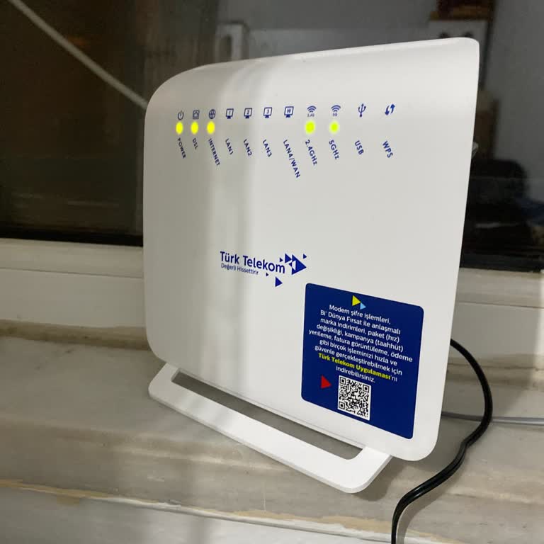 Sürekli Kesilen İnternet Ve Yetersiz Müşteri Hizmeti