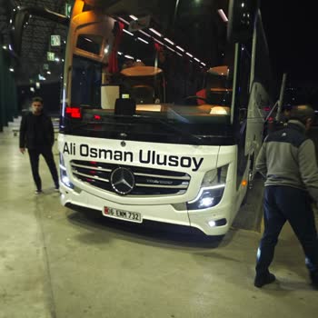 Geç Kalan Otobüs Ve Saygısız Şoför