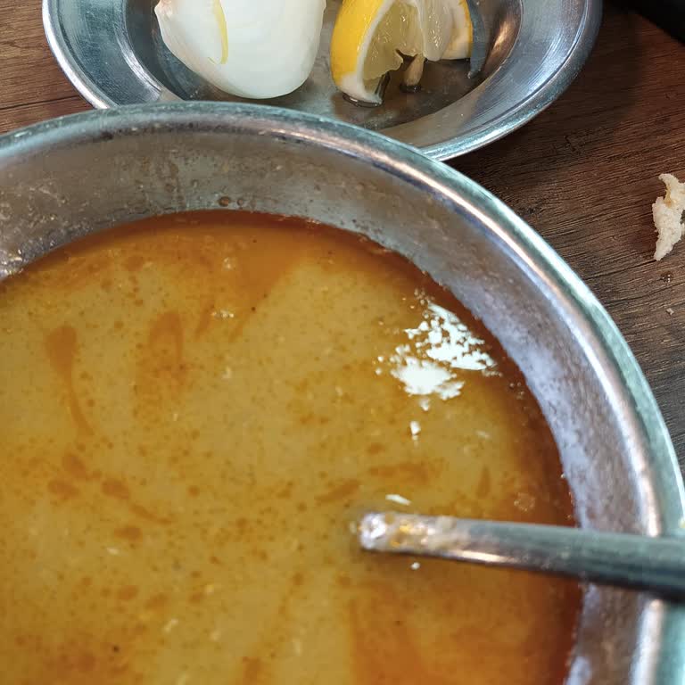 Uğra Lokantası’nda Servis Özeni Kalmamış!