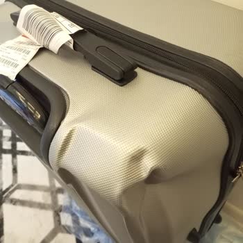 Valizimiz Bagajda Paramparça Oldu