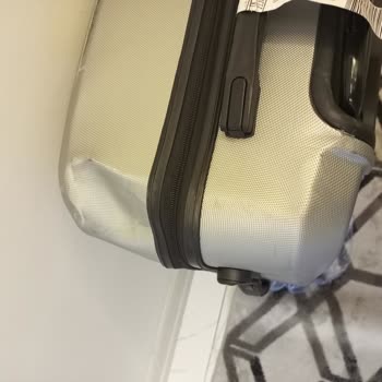 Valizimiz Bagajda Paramparça Oldu