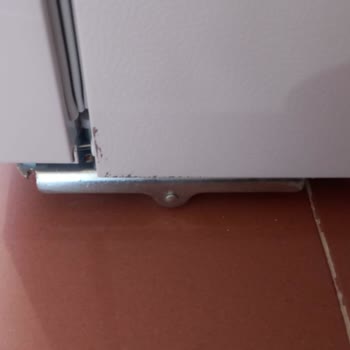 Çizik Buzdolabı Ve Yetersiz Çözüm