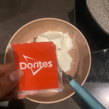 Doritos Dippas Sos Paketi Boş Çıktı: Ürün Kalitesi Hayal Kırıklığı