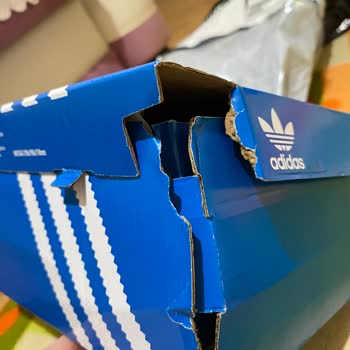 SuperStep Adidas Ayakkabı Paketleme Sorunu