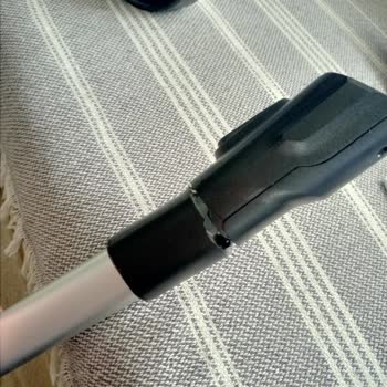 Philips Süpürge Plastik Parçası Kırıldı