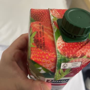 A101'den Aldığım Meyve Suyunda Pas Ve Küf Şoku