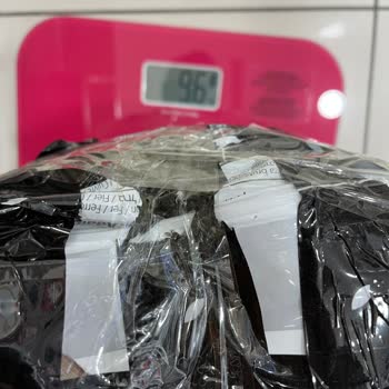 Amazon'dan Gelen Kedi Maması Sorunu Bitmiyor