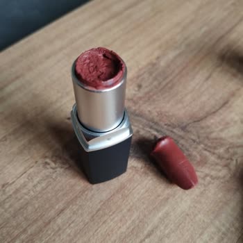 Kırık Ürünler Ve Yetersiz Kargo Hizmeti