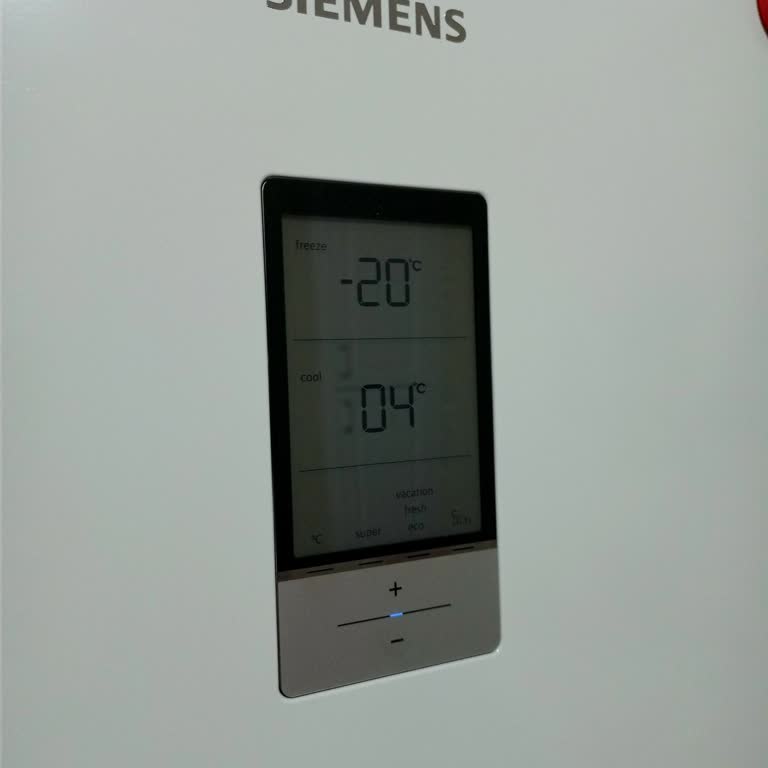 Siemens Buzdolabında Israrla Devam Eden Koku Problemi