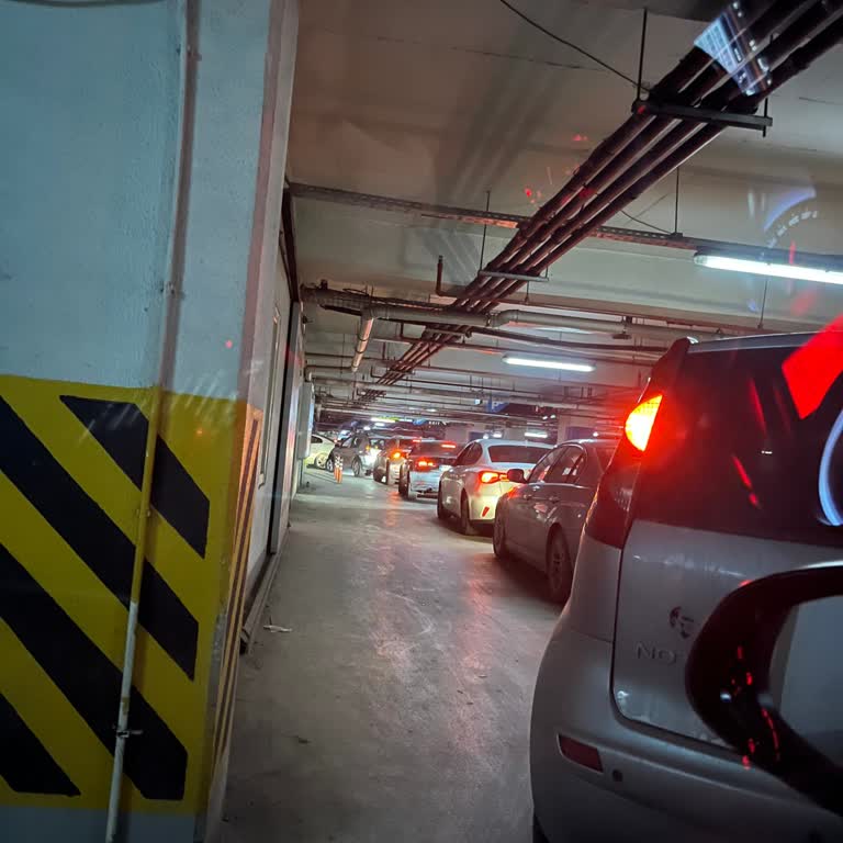 Ankara Armada AVM'de Trafik Kaosu Ve Yetersiz Yönetim