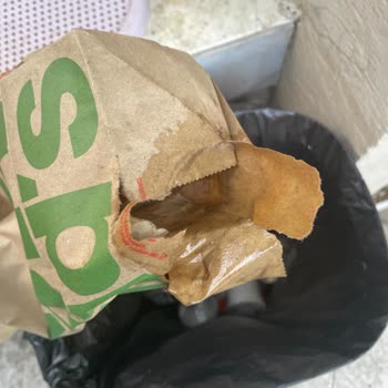 Buz Gibi Yemek Ve Eksik Siparişle Hayal Kırıklığı