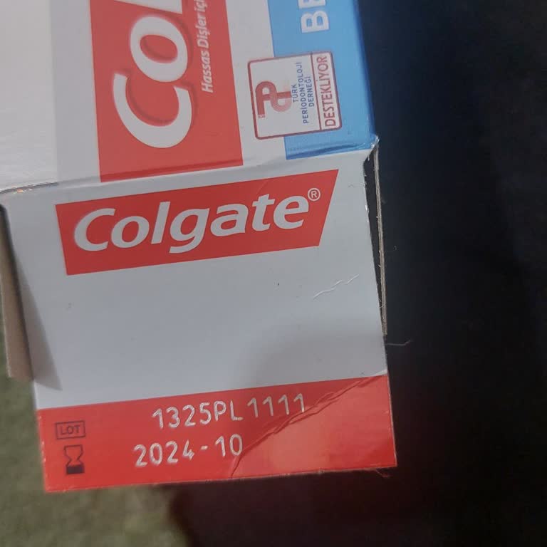 Tarihi Geçmiş Diş Macunu Şoku